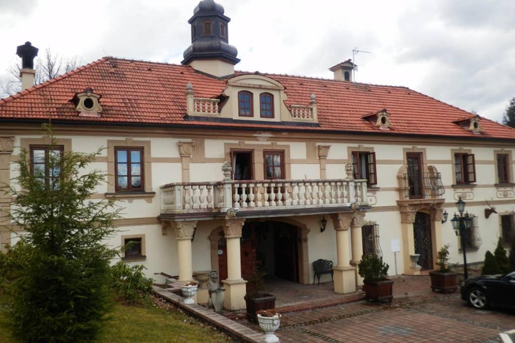 Zamecek Zdiky - Moderni Velky Apartman Bujanov Exteriör bild