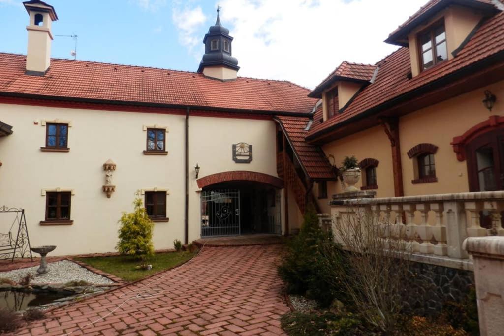 Zamecek Zdiky - Moderni Velky Apartman Bujanov Exteriör bild